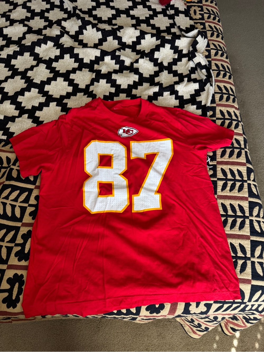Travis Kelce Kansas City jersey tshirt XL